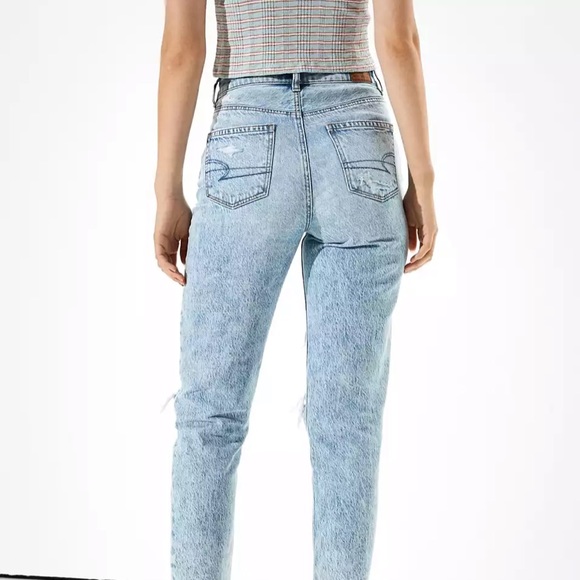 AE Ripped Mom Jean - Picture 2 of 15
